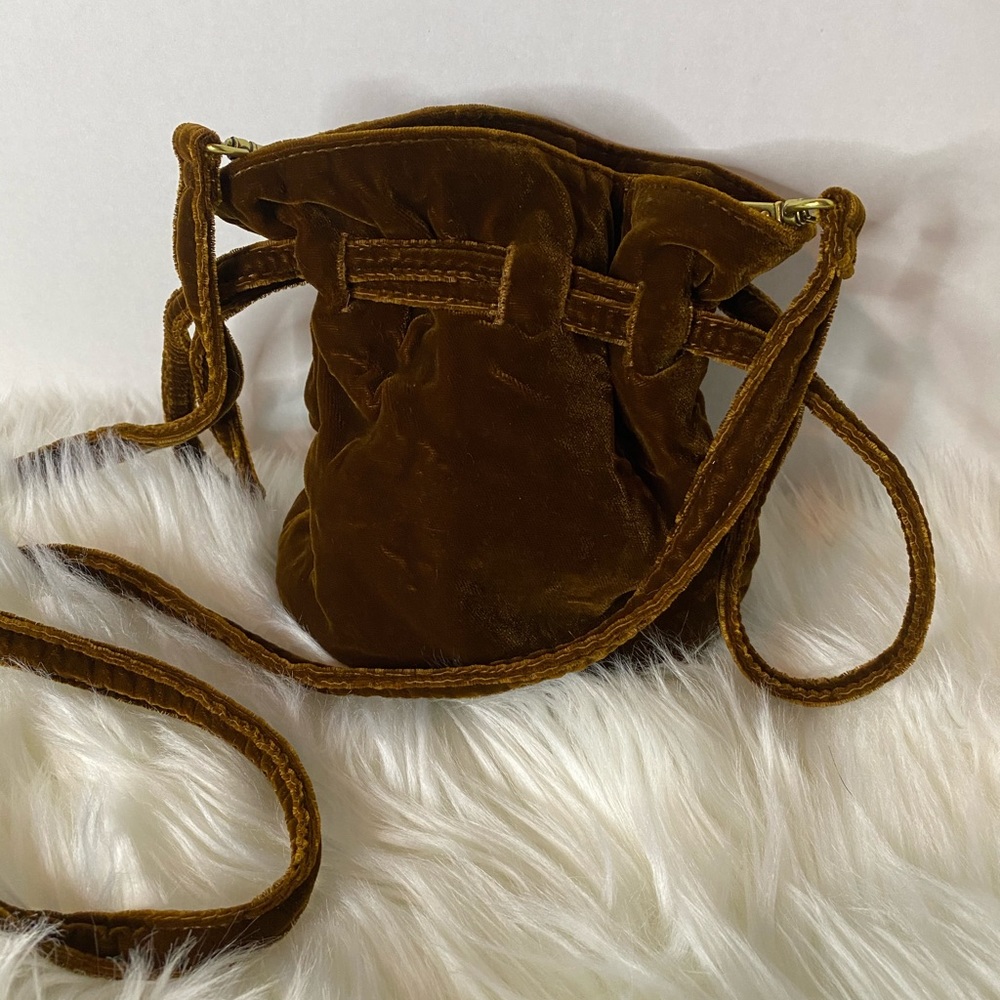 Madewell The Florence velvet draw string bag